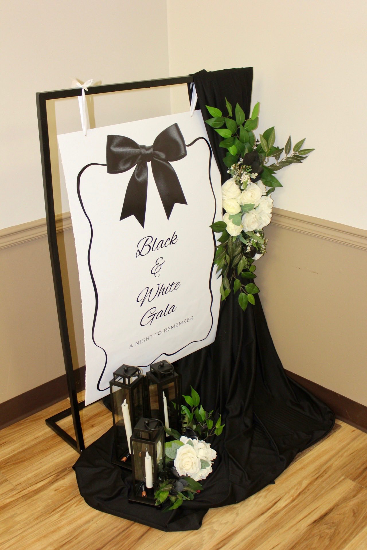 Black and White Gala Sign